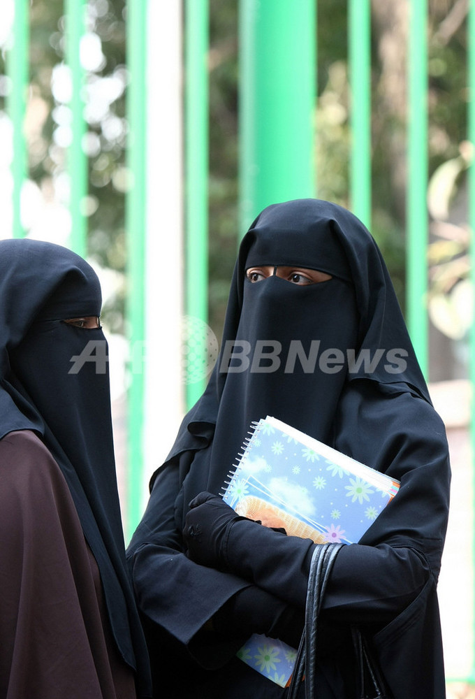 原理主義的？「顔まで覆う女性」にエジプト当局が危機感 写真6枚 国際