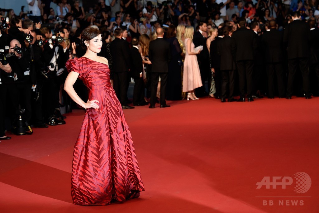 カンヌ4日目、ナタリー・ポートマンにシエナ・ミラーほか華やかなレッドカーペット