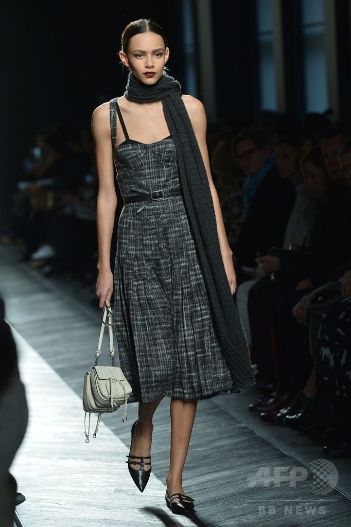 「ボッテガ・ヴェネタ」16/17年秋冬コレクション