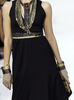 フランス・パリ市内で発表された「シャネル（CHANEL）」11年春夏コレクション（2010年10月5日撮影）。（c）AFP/PATRICK KOVARIK