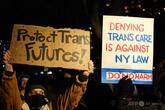 トランプ氏の反トランスジェンダー政策に抗議デモ 米NY