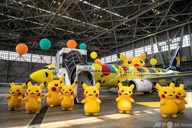 外も中もピカチュウ！ スカイマーク特別機公開 写真13枚 国際ニュース