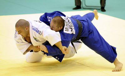 柔道団体日本男子 1回戦でブラジルに敗れる