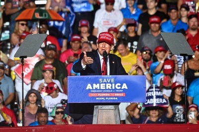 トランプ氏、15日に出馬表明 側近が認める 24年米大統領選