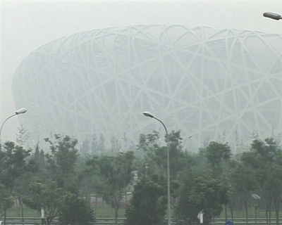 【動画】五輪開幕目前、車両規制で大気汚染改善を図る北京
