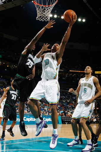 ホーネッツ ティンバーウルブズに快勝