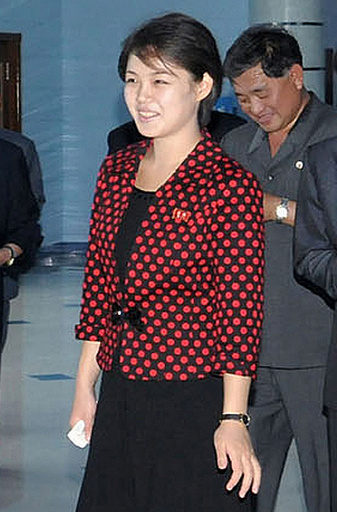 北朝鮮の人気商品は水玉ドレスと手動脱穀機、その訳とは？