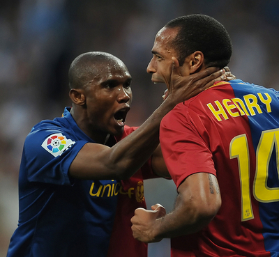 バルセロナ6得点 レアル・マドリードに快勝して優勝へ大きく前進