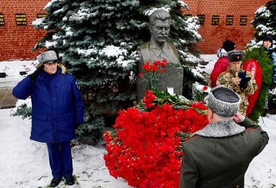 スターリン生誕144年の式典開催 ロシア首都