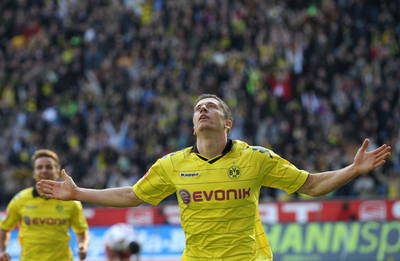 首位ドルトムント快勝 2位レバークーゼンはバイエルンに大敗