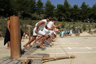 時代を超えて古代五輪再現、ギリシャ