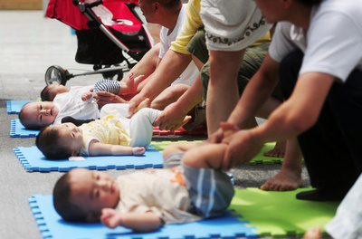 中国の人口、2025年までに減少の見通し