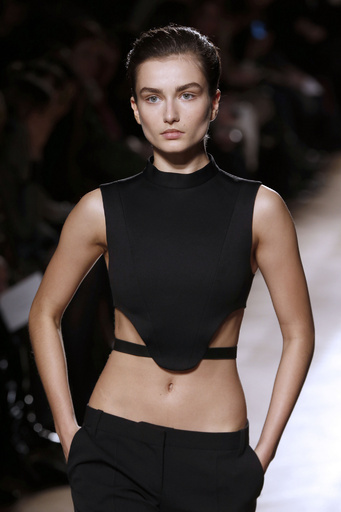 ＜13/14年秋冬パリコレクション＞バルバラ・ビュイ