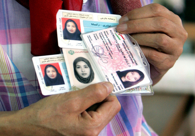 日系米国人記者裁判、「公正な対応を」とイラン大統領