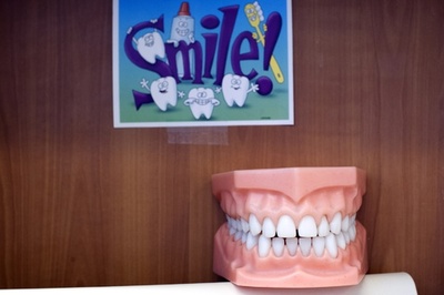 「入れ歯は手術前に外すこと」 6回緊急搬送された男性の症例報告