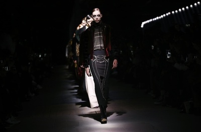 「ドリス ヴァン ノッテン」16/17年秋冬