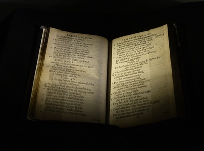 北米の英植民地で初の印刷本、約1400万ドルで落札