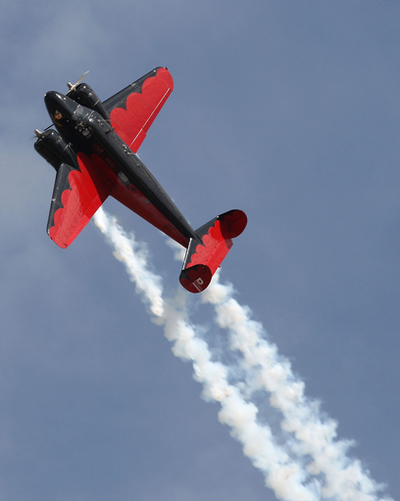 宇宙旅行の「母艦」も登場、米航空ショー