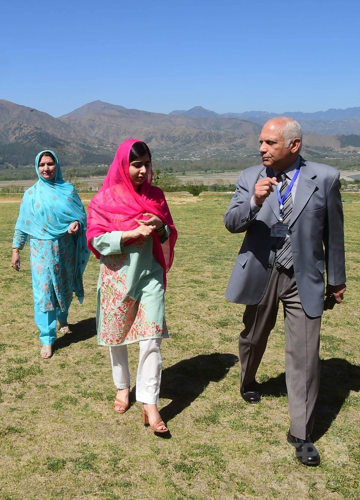 マララさん、パキスタン後にし再び英国へ 学業終了後は帰国と明言