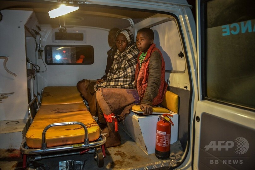 豪雨でダム決壊、32人死亡 ケニア