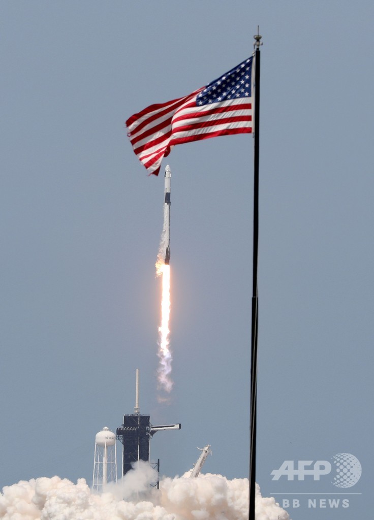 スペースXの宇宙船クルードラゴン、ISSとドッキング