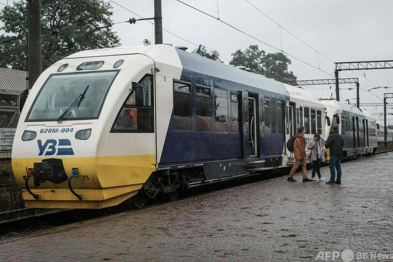 ハルキウ州で都市間鉄道再開 7か月ぶり ロシアから奪還