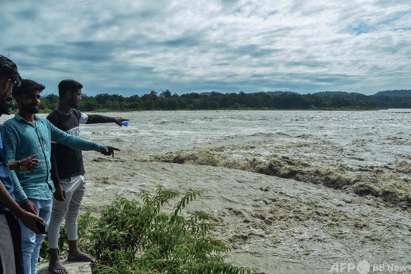 豪雨で41人死亡 インド北部、各地で土砂崩れや洪水