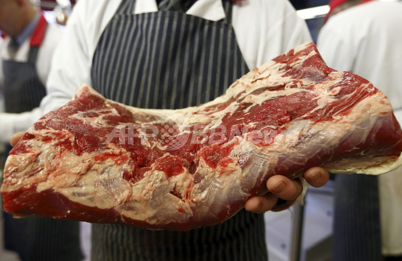 馬肉混入問題、調理済み食品や肉を敬遠する消費者も 英世論調査 馬肉混入問題、調理済み食品や肉を敬遠する消費者も 英世論調査