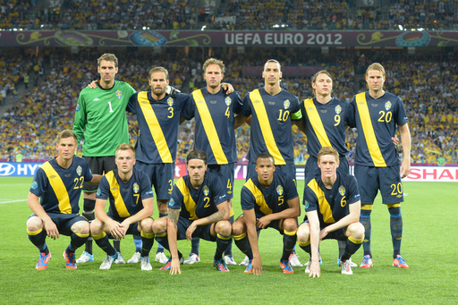 シェフチェンコの2得点でウクライナが逆転勝利、サッカー欧州選手権