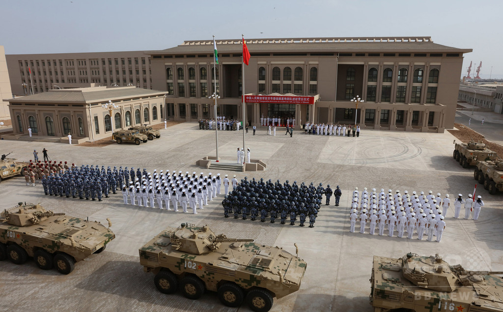 「中国のレーザーで操縦士負傷」との米主張を中国政府は否定 「中国のレーザーで操縦士負傷」との米主張を中国政府は否定