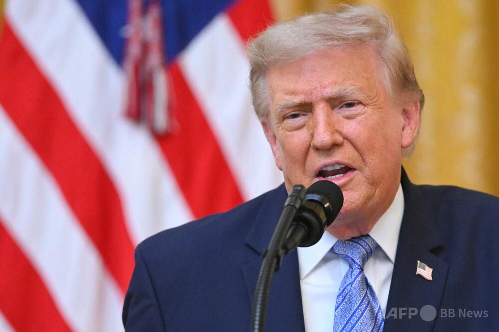 カナダ山林火災の煙、トランプ氏が関税引き上げ示唆 「過失」と非難