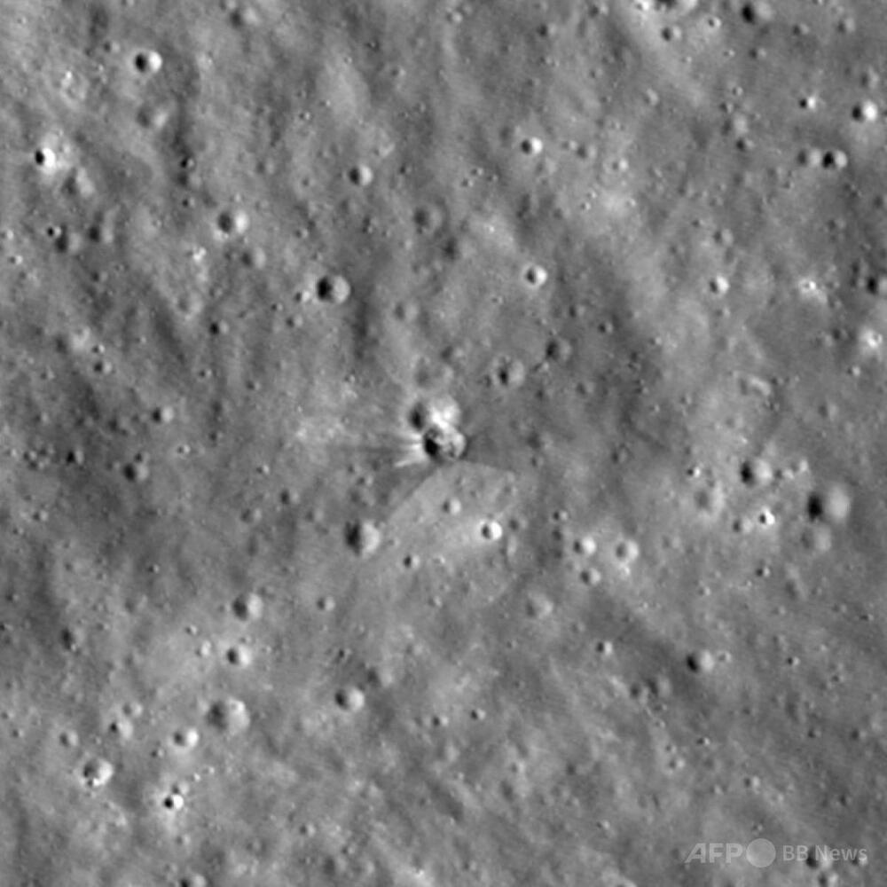 NASA、スペースXロケットの「月面衝突クレーター」画像を公開