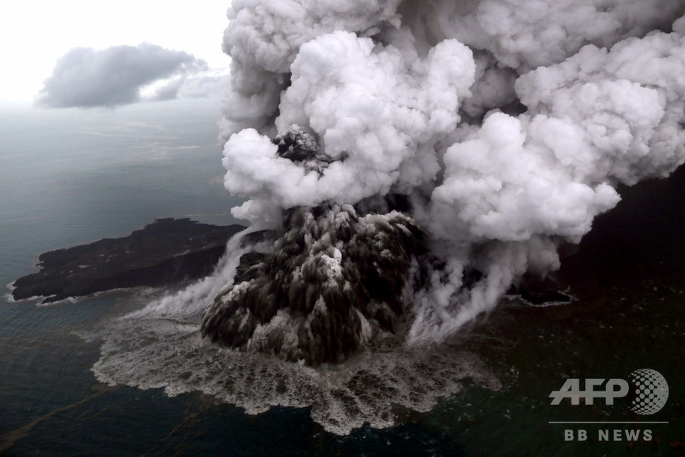 火山が原因の津波、既存警報システムでは不十分 専門家が警鐘 写真1枚