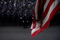 ウィルバート・モラ巡査の葬儀に集まった警察官。米ニューヨークで（2022年2月2日撮影）。(c)Ed JONES/AFP