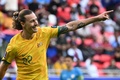 サッカーアジアカップ、グループB、オーストラリア対インド。先制点を喜ぶオーストラリアのジャクソン・アーヴァイン（2024年1月13日撮影）。(c)HECTOR RETAMAL/ AFP