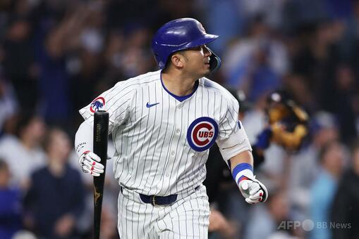 元広島カープ　現シカゴ・カブス　鈴木誠也　支給バット シカゴで実現した元カープ対決 1安打1四球の鈴木誠也に軍配も
