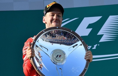 ベッテルが開幕戦オーストラリアGP制覇！ ハミルトンは2位