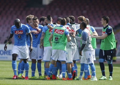 ナポリがフィオレンティーナに快勝、6試合ぶりの白星