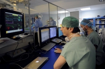 四肢移植手術の患者が死亡、トルコ