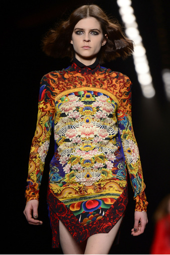 ＜13/14年秋冬ミラノコレクション＞ジャスト カヴァリ