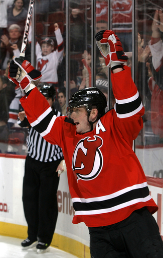 デビルズ メープルリーフスに勝利