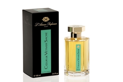 ベチバーの魅力を称える、「ラルチザン パフューム」の新作フレグランス