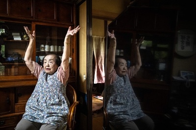 World's oldest beauty adviser sitting pretty