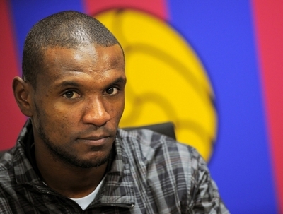 バルセロナのアビダル、肝臓腫瘍を摘出