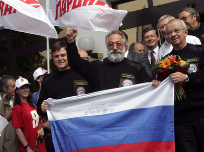 ロシア北極遠征隊が「凱旋」、総費用は約4億6730万円