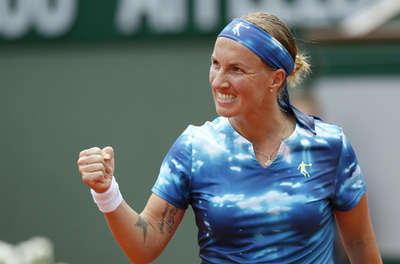 クルベールがクズネツォワに敗れる、全仏オープン