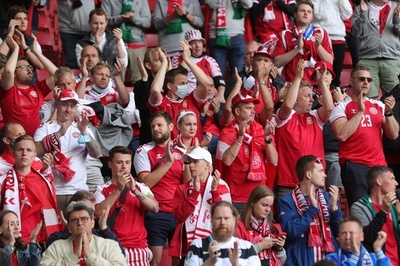 最悪の事態恐れたファンも、会場に両国からエリクセンコール