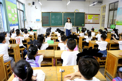 中国の中途退学が昨年の60万人から2400人に激減 「支援」と「防止」対策が奏功