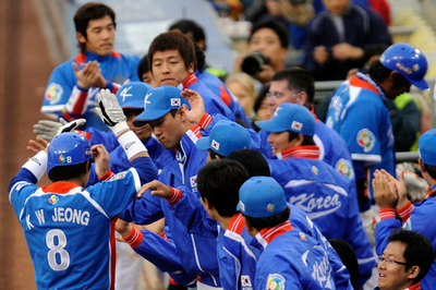 韓国 ベネズエラを下し決勝進出、第2回WBC