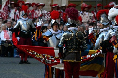 スイス衛兵の就任宣誓式 バチカン